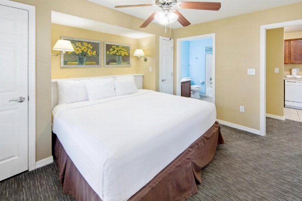 Holiday Inn Club Vacations Hill Country Resort at Canyon Lake image 28