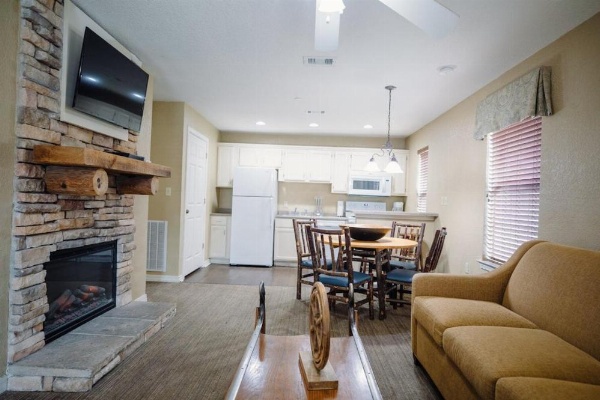 Holiday Inn Club Vacations Hill Country Resort at Canyon Lake image 7
